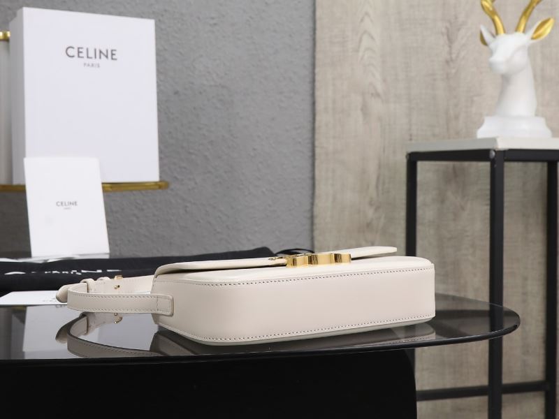 Ce1i*e triomphe bags